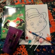 http://kidfriendlythingstodo.com/2012/09/make-halloween-gift-bags-a-kid-friendly-thing-to-do-craft/
