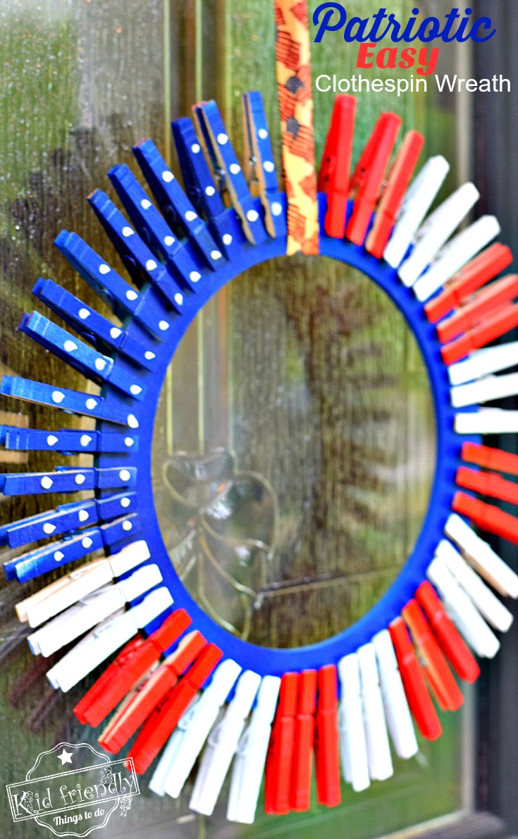 Easy 4th of July DIY Clothespin wreath. fun to do with the kids! Make a clothespin patriotic wreath for summer fun and a great decoration - www.kidfriendlythingstodo.com Memorial Day and Labor Day craft