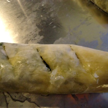 Warm Spinach And Cheese Roll