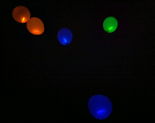 water glow in the dark balloons