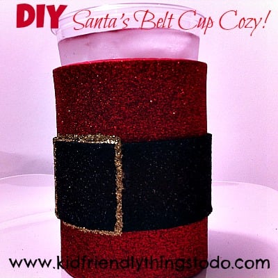A super simple craft, that's inexpensive, and looks adorable on the Christmas table! 