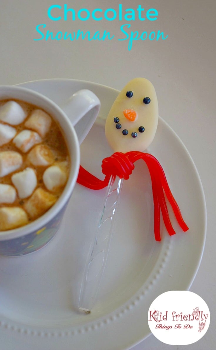 Chocolate Snowman Spoon for a fun Christmas or Winter treat with kids. Great for the hot chocolate bar! www.kidfriendlythingstodo.com