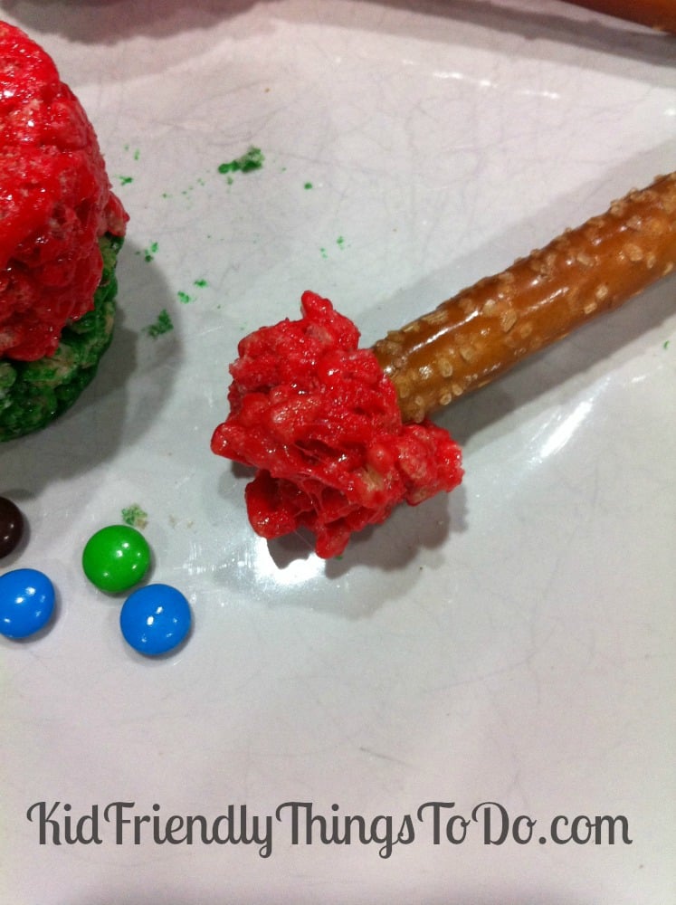 The best Rice Krispies Treats Maracas stuffed with M&Ms Minis so they make noise when you shake them!