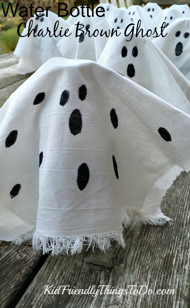 Easy Water Bottle Ghosts & Charlie Brown Ghosts For Halloween Party Drinks! - KidFriendlyThingsToDo.com