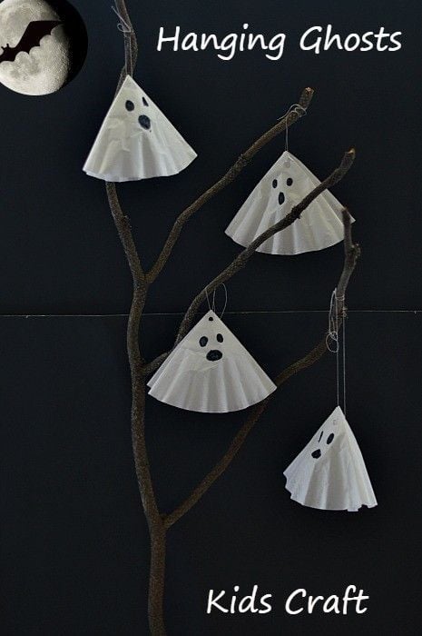 30 + Halloween Crafts and Games for Kids. Great ideas for parties and celebrations - www.kidfriendlythingstodo.com