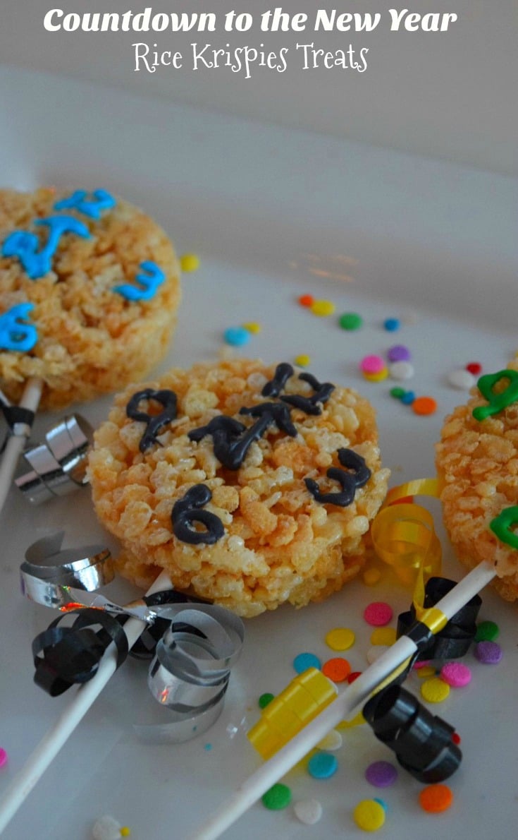 Fun Countdown to the New Year Rice Krispies Treats for a fun New Year's Eve food for the kids and you to enjoy! www.kidfriendlythingstodo.com