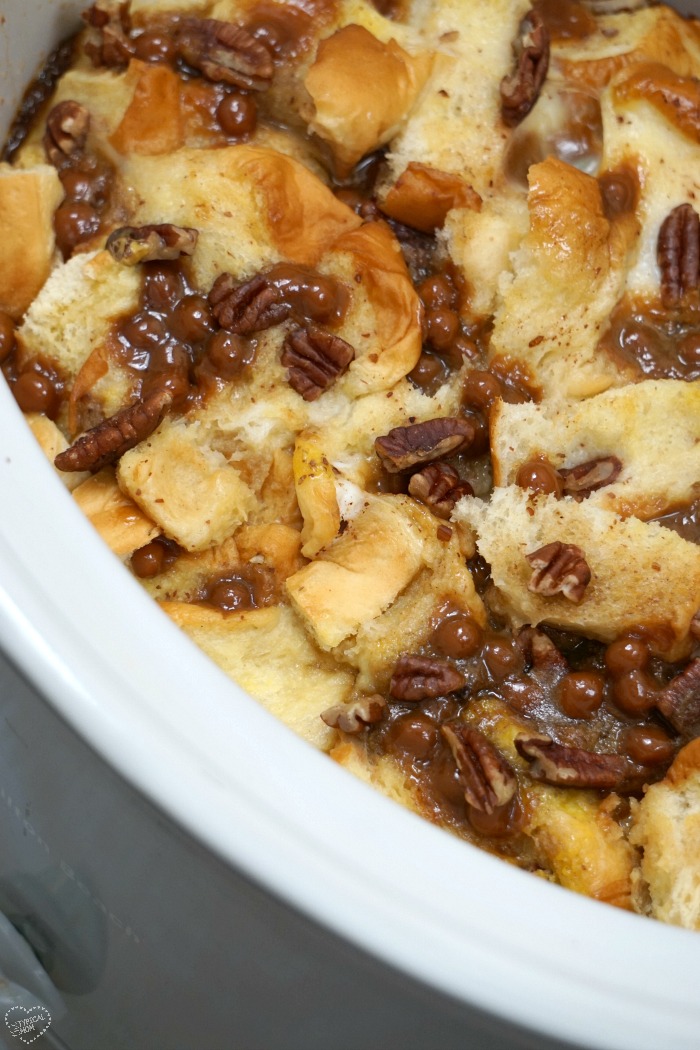 Over 20 Christmas and New Years Morning Slow Cooker - Crock Pot Breakfast recipes! www.kidfriendlythingstodo.com