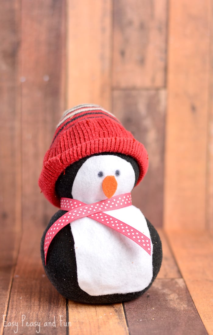 Cotton Ball Snowman Craft - Easy Peasy and Fun