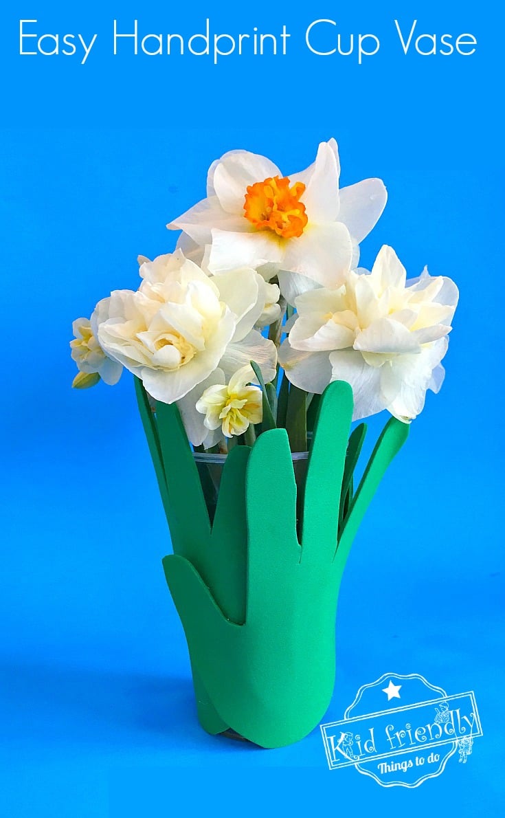 Over 15 Mother's Day Crafts the kids can make as gifts for mom - www.kidfriendlythingstodo.com