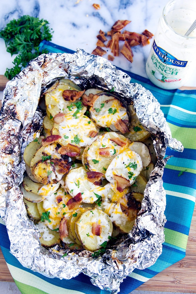 Over 30 of the Best Campfire Recipes for Camping and Backyard Summer Fun - easy breakfast, lunch, dinner, foil packets, dips, and desserts - great make ahead meals and for kids - www.kidfriendlythingstodo.com