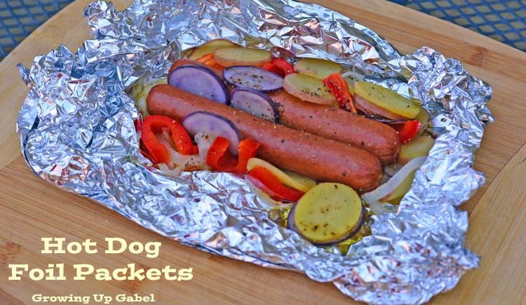 Over 30 of the Best Campfire Recipes for Camping and Backyard Summer Fun - easy breakfast, lunch, dinner, foil packets, dips, and desserts - great make ahead meals and for kids - www.kidfriendlythingstodo.com