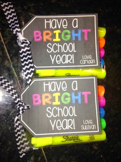 Over 21 DIY Back To School Teacher Gift, Organizing and Homework Ideas - It's all about getting ready for "Back To School"! www.kidfriendlythingstodo.com