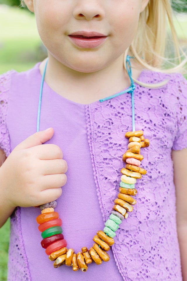 snack necklace for kids