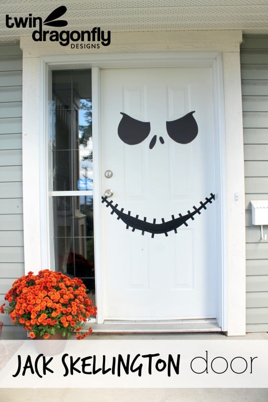 Over 17 Super Fun Halloween Themed Front Door and Porch Ideas - Fun DIY Decorations for Halloween - www.kidfriendlythingstodo.com