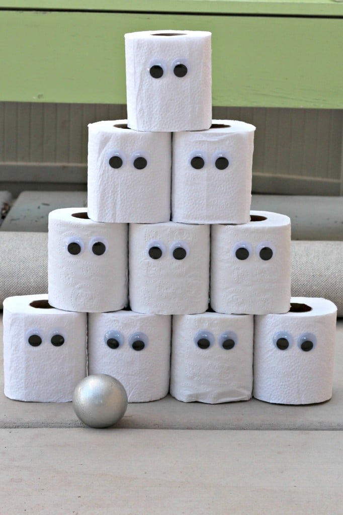 Over 15 Super Fun Halloween Party Game Ideas for Kids and Teens, and Family! - www.kidfriendlythingstodo.com