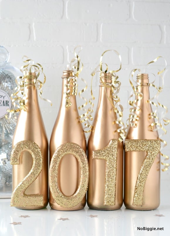 Over 27 Ways To Ring in the New Year With Kids! - Activities, Crafts, Fun Food, Games and Ball Drop Ideas! - We've Got This! Simple - Fun and Done! www.kidfriendlythingstodo.com