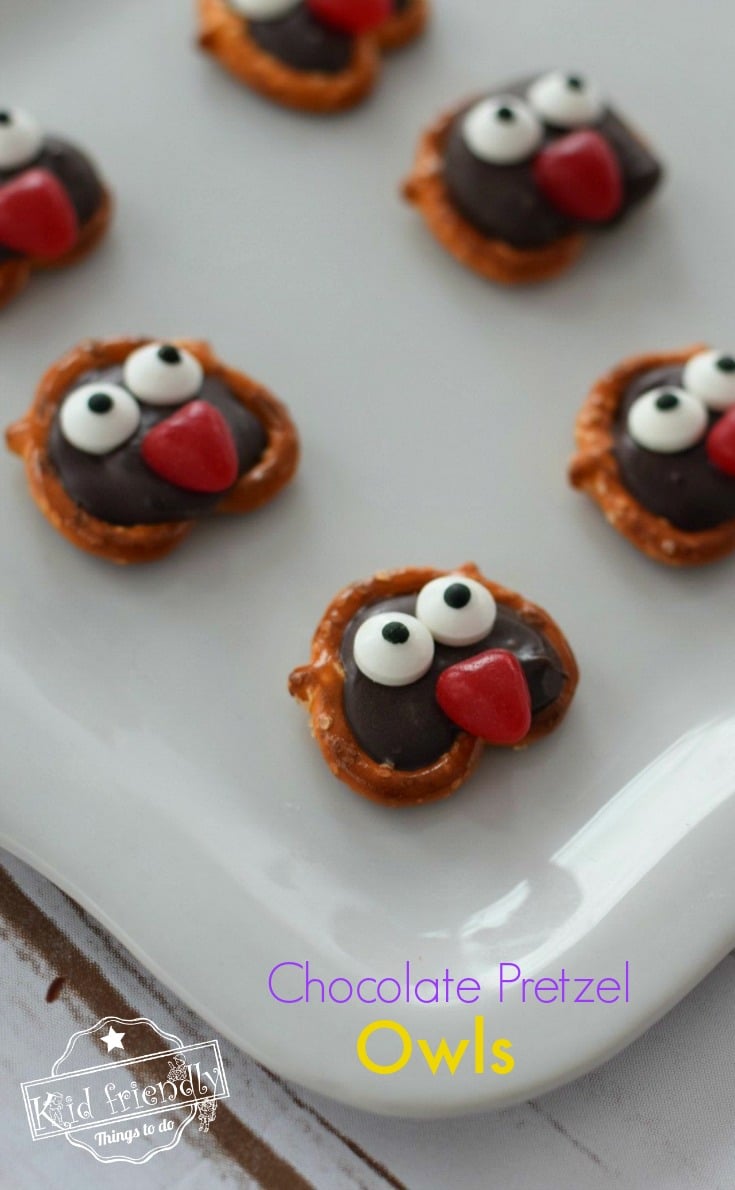 Chocolate Covered Pretzel Valentine Owls - A Simple and Fun Treat for Kids - So easy and perfect for Valentine's Day parties or just fo fun. www.kidfriendlythingstodo.com