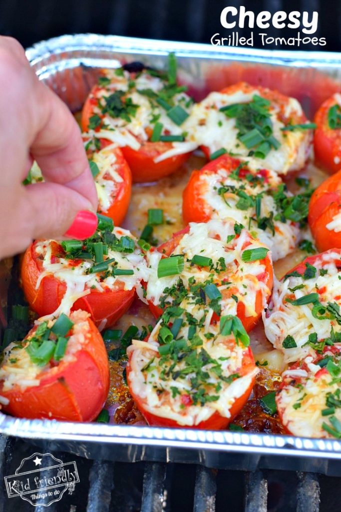 cheesy grilled tomatoes for an easy grilling