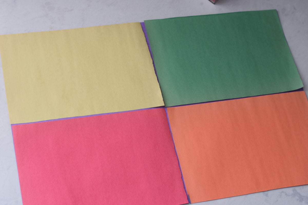 making a paper placemat