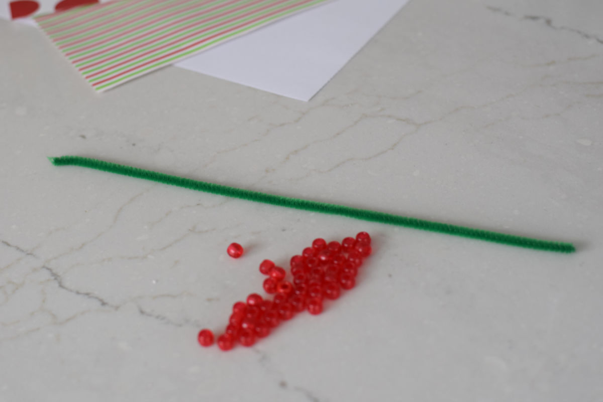 supplies for pipe cleaner wreath ornament 