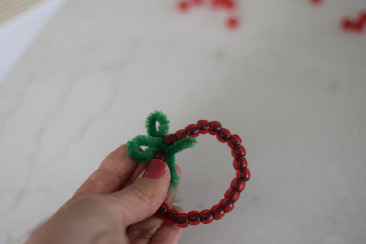pipe cleaner and bead ornament 