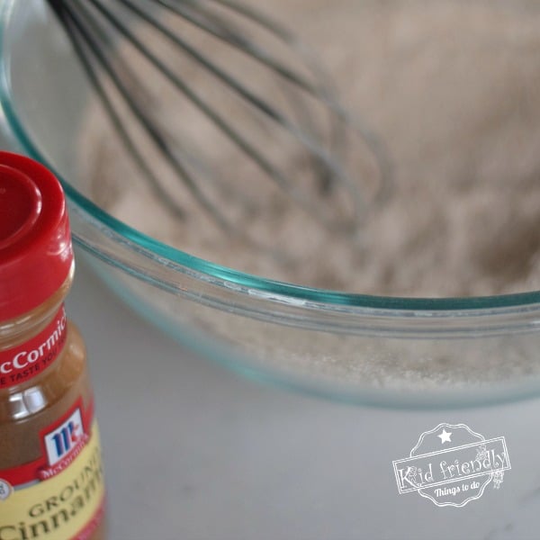 4 ingredient cinnamon salt dough ornament