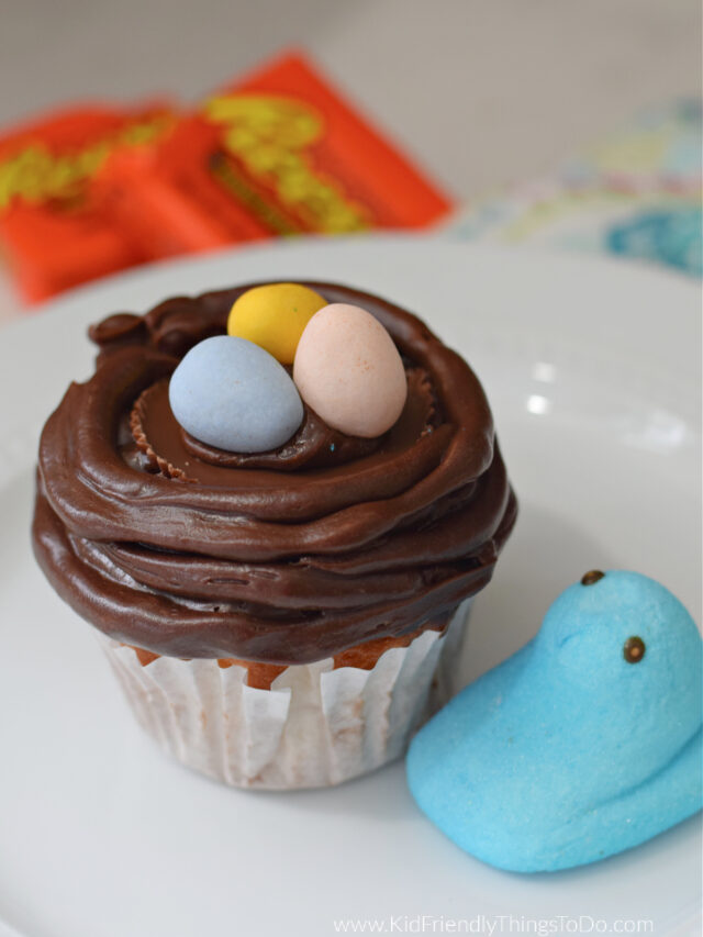 Bird Nest Easter cupcake