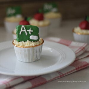 chalkboard teacher cupcake idea