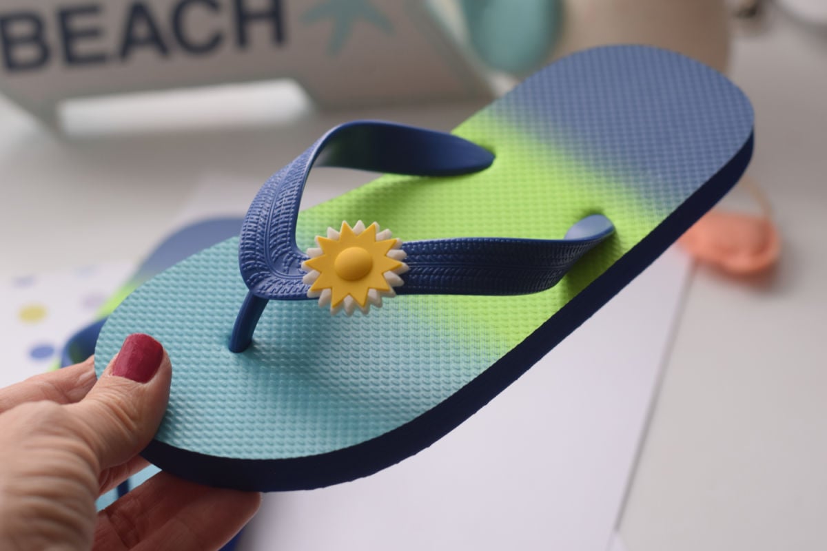 DIY flip-flop embellishing 