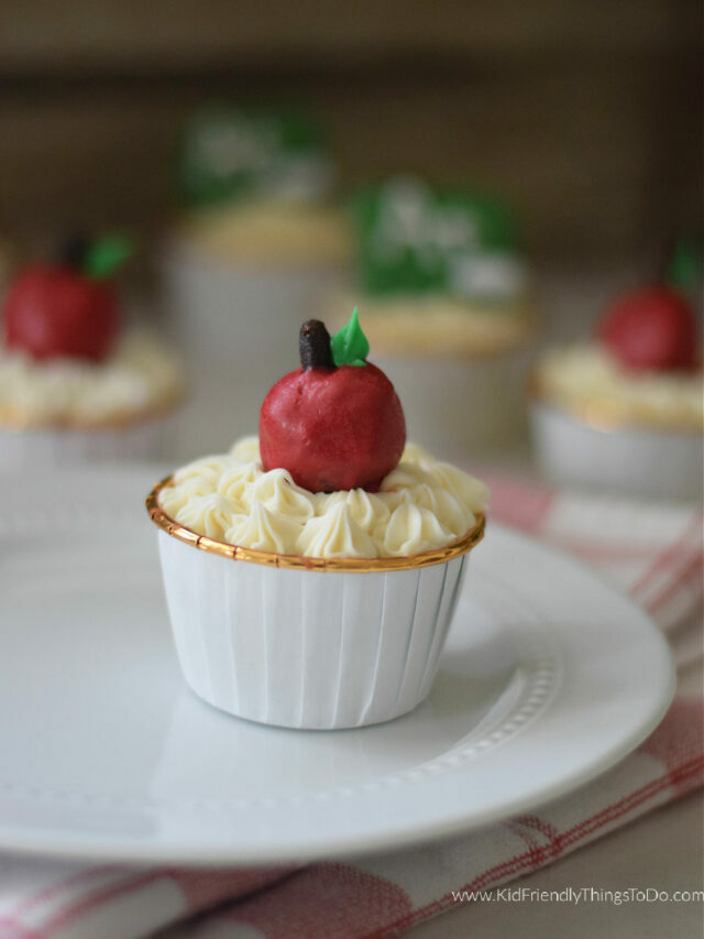 Teacher Appreciation Apple Cupcakes – Story