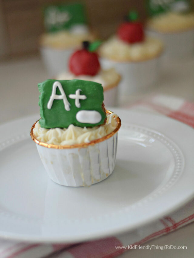 Chalkboard Teacher Appreciation Cupcakes – Story
