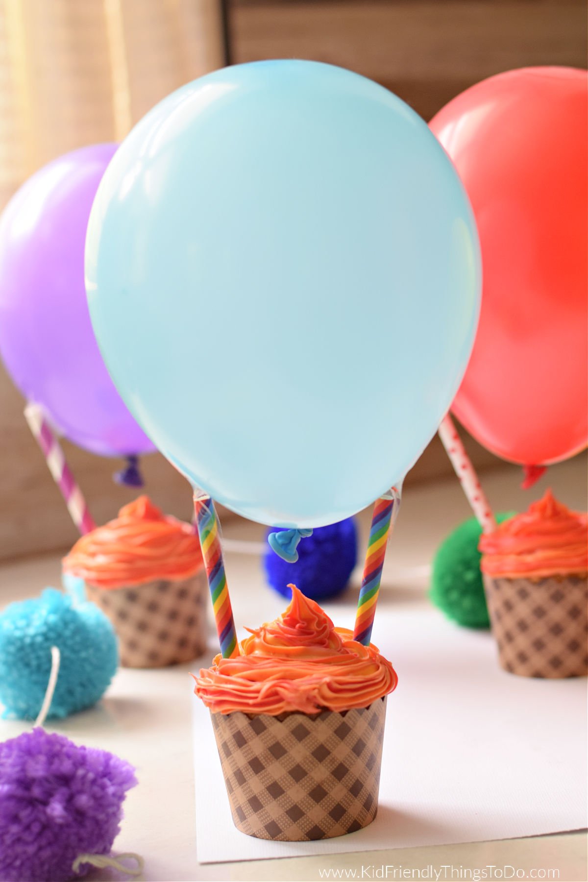 hot air balloon cupcakes