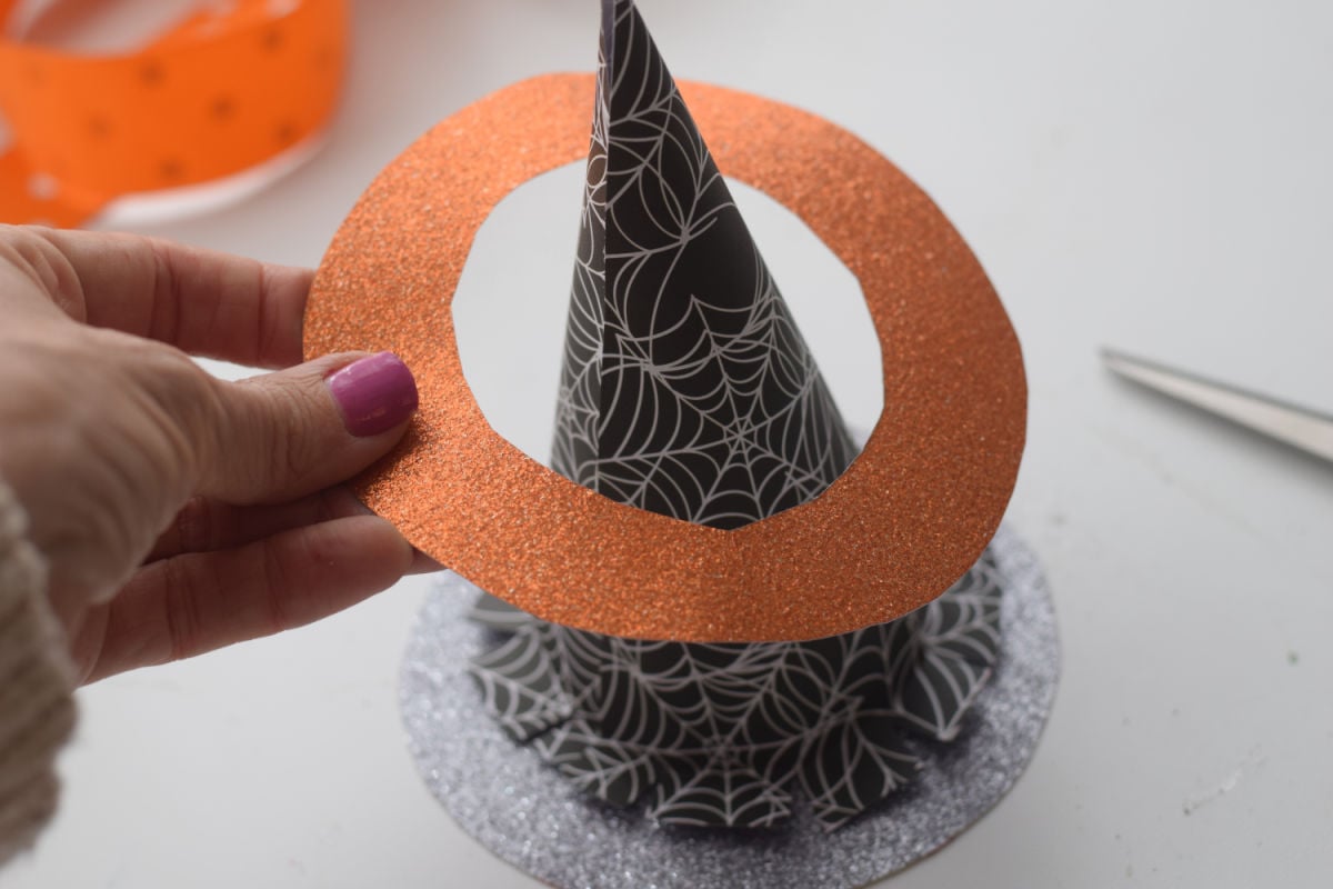 making paper witch hat craft 