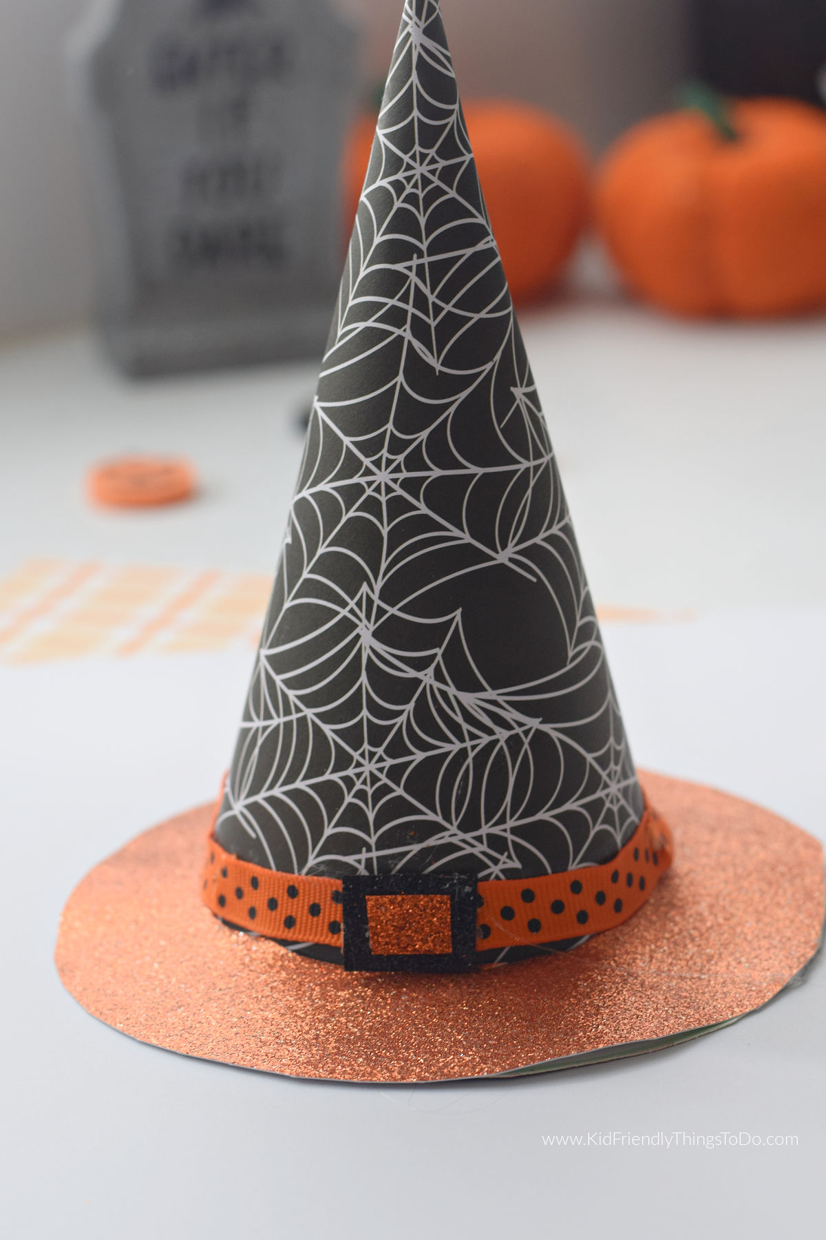 paper witch hat craft 