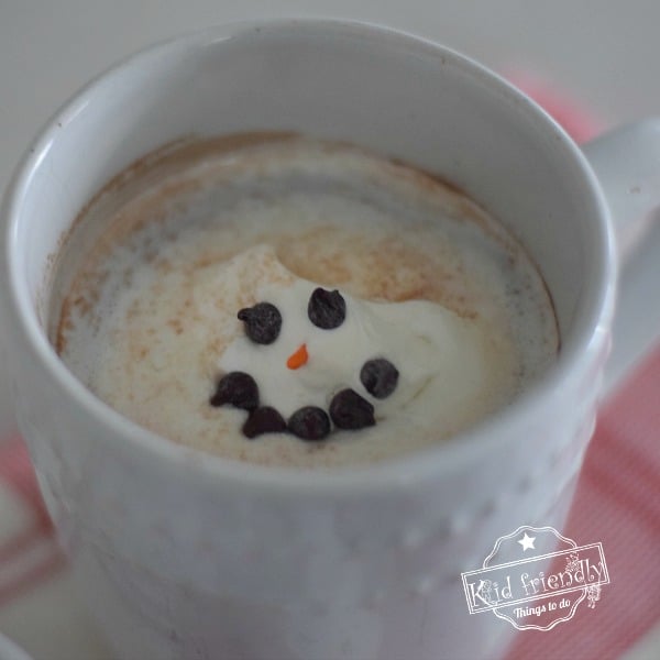 Melting Snowman for Hot Chocolate {Whipped Cream} | Kid Friendly Things To Do