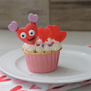love bug Valentine's cupcake