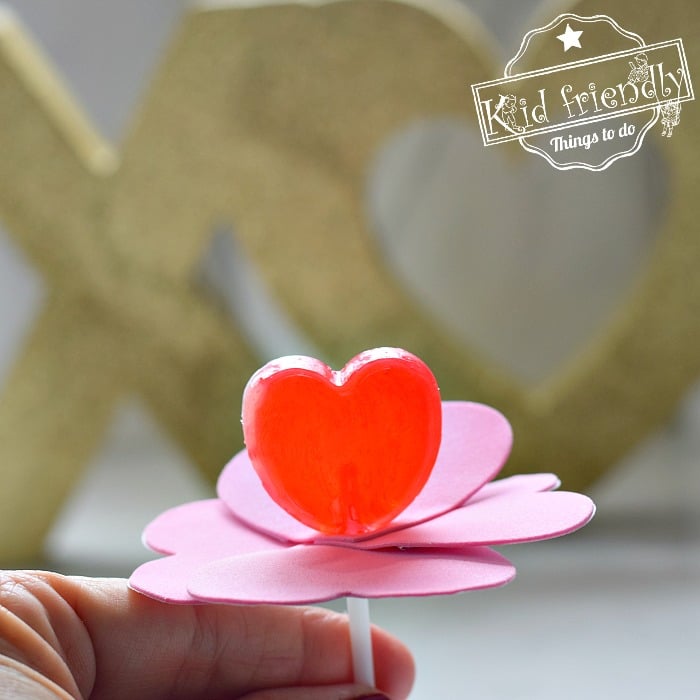 How to make a lollipop flower craft with kids