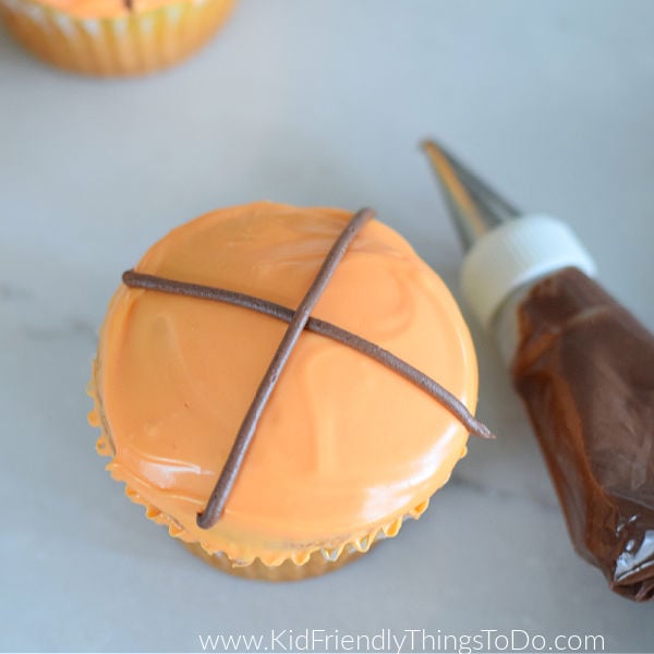 making a basketball cupcake
