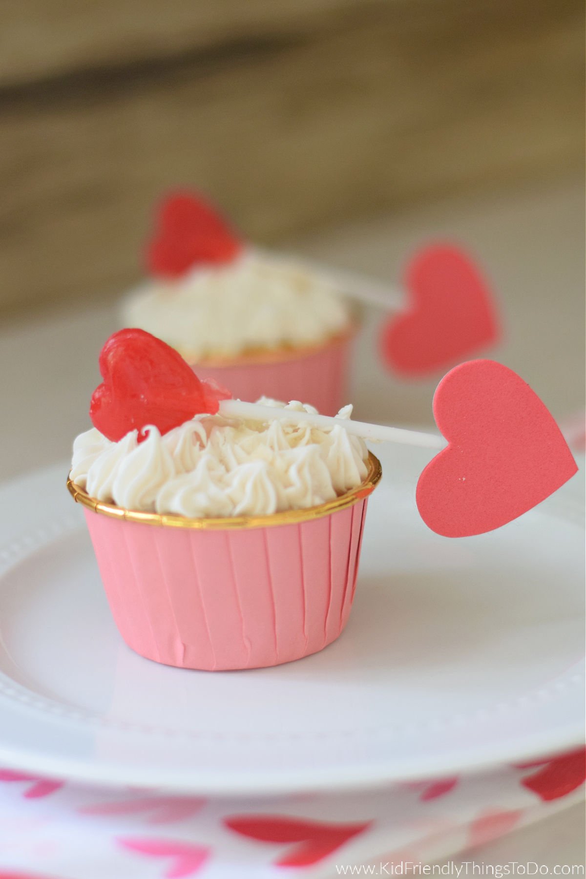 cupid arrow cupcake for Valentine's Day 