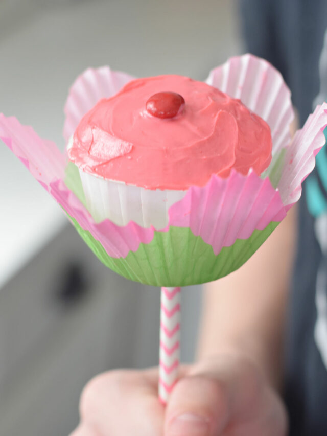 Flower shaped cupcake