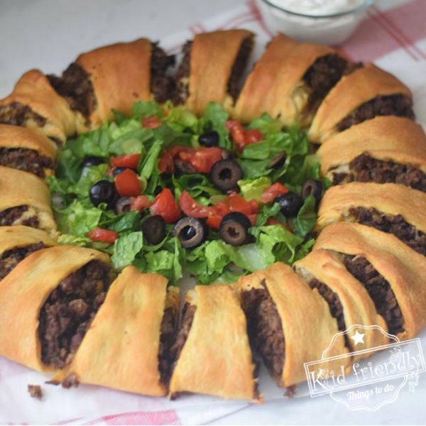 Read more about the article Taco Ring with Crescent Rolls Appetizer  Kid Friendly Things To Do .com