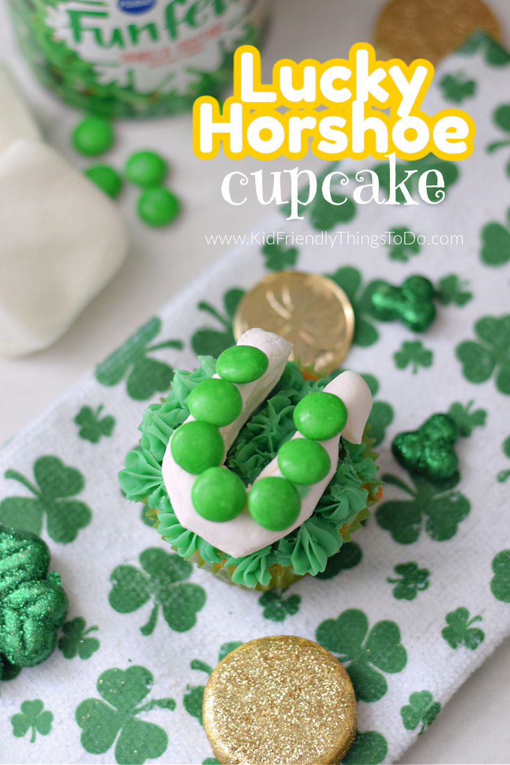 lucky horseshoe St. Patrick's day cupcake