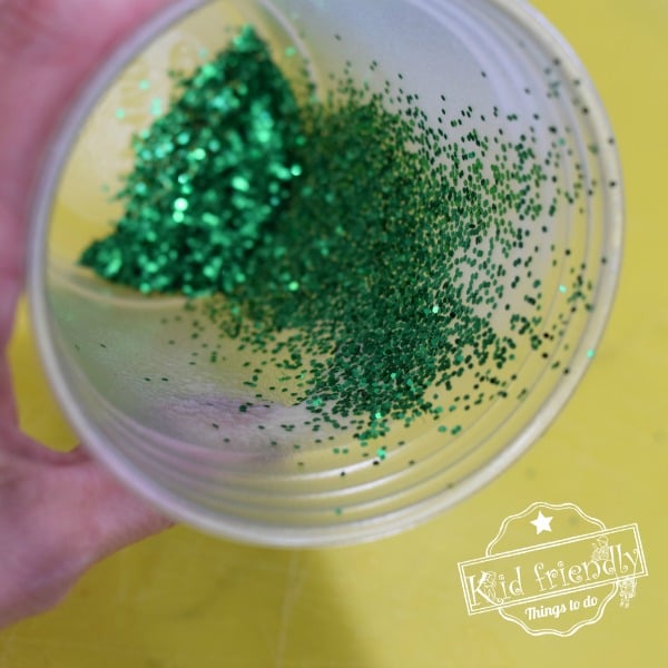 Making a Plastic Cup Leprechaun Hat for St. Patrick's Day with the kids