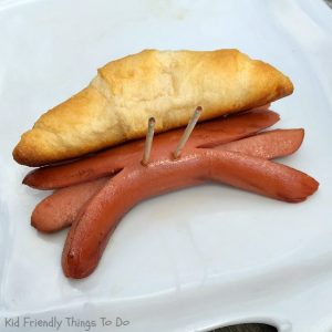 Read more about the article A Hermit Crab Hot Dog – Fun Food Idea For The Grill!