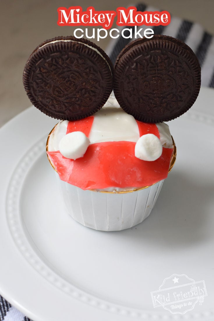 easy to make Mickey Mouse cupcakes 