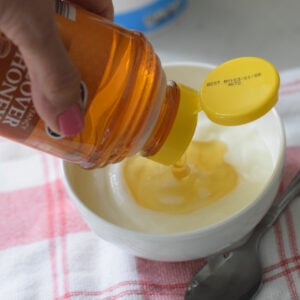 using honey to sweeten yogurt