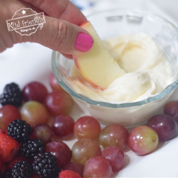 You are currently viewing Cream Cheese Fruit Dip {Only 4 Ingredients!} | Kid Friendly Things To Do