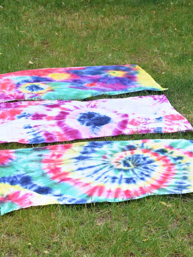 How to Tie Dye Beach Towels – Story