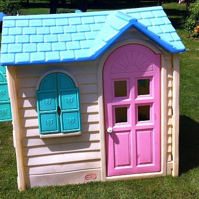 childrens plastic play houses