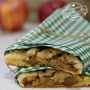 Read more about the article {Easy to Make} Spiced Apple Hand Pies | Kid Friendly Things To Do